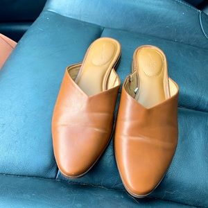 Universal Thread caramel color shoes